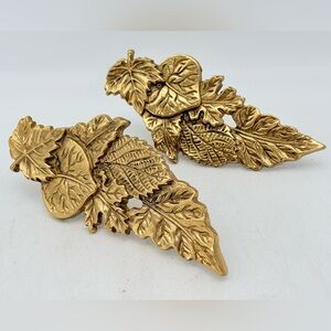 Set of 2 Vintage leaf design Drawer Pulls, knob pulls, kitchen cabinet pulls